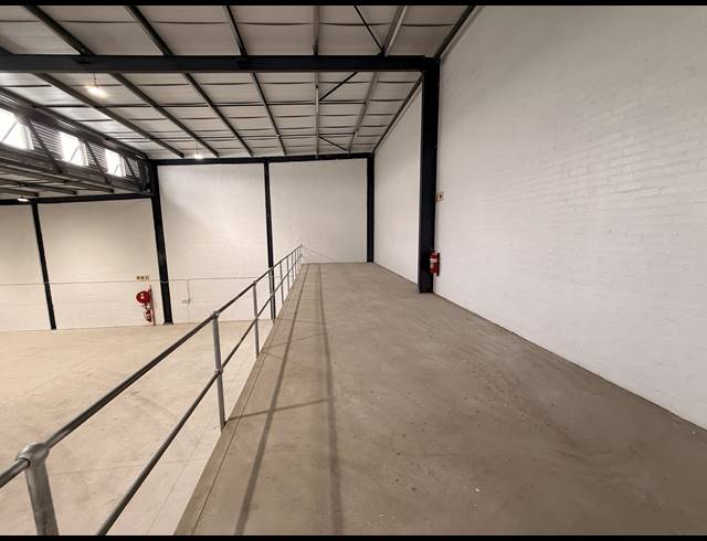 480M² WAREHOUSE FOR SALE IN FIRGROVE INDUSTRIAL ESTATE